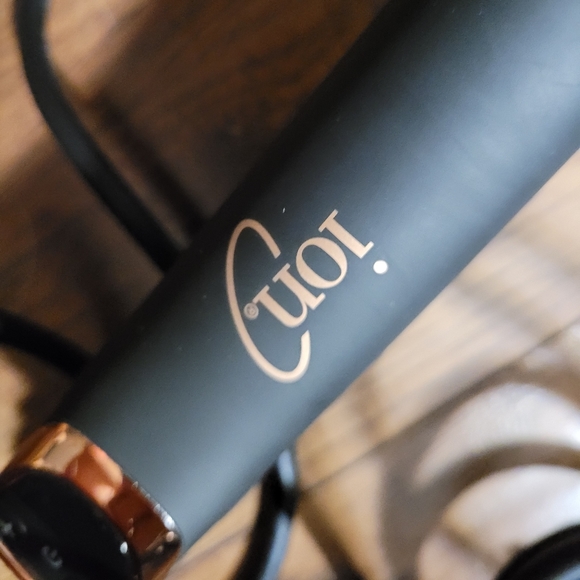 Ion Coconut Infused Ceramic Flat Iron - Picture 3 of 4